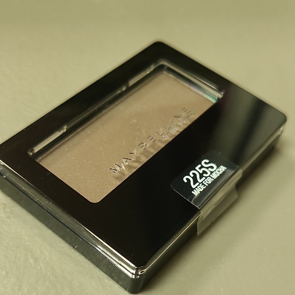Maybelline Made For Mocha Single Eyeshadow #225S